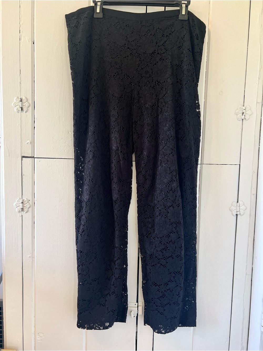 St. John Black Lace Emma Straight-Leg Pants Size 16